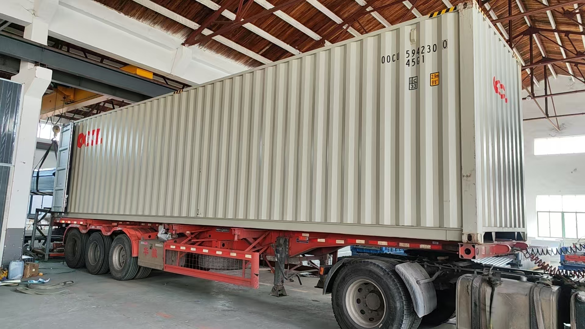 漢良快拼箱18套出口泰國 免費裝柜服務獲客戶認可